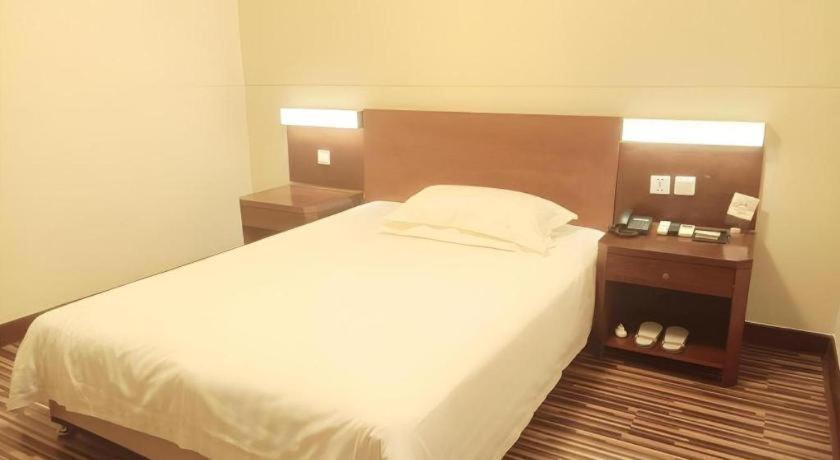 Jinjiang North Bund Yangpu Bridge Branch 2* Shanghai