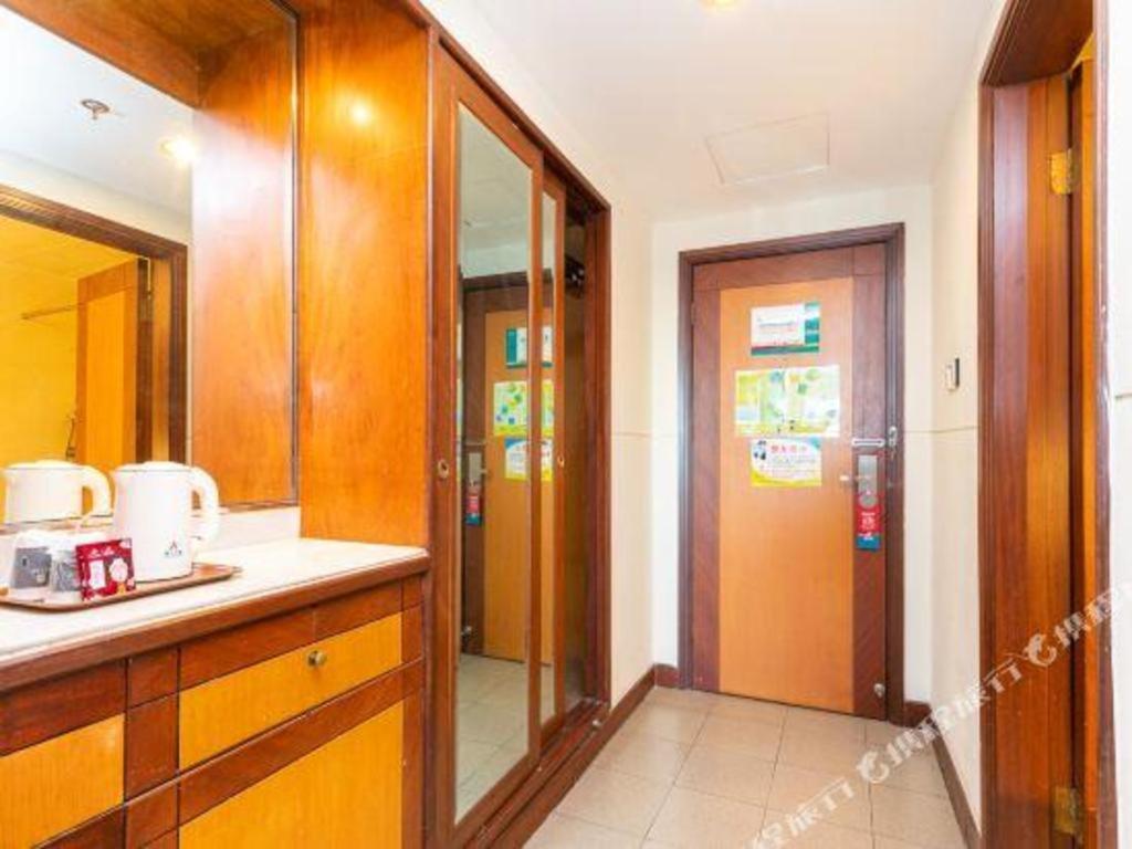 Jinjiang North Bund Yangpu Bridge Branch Hotel