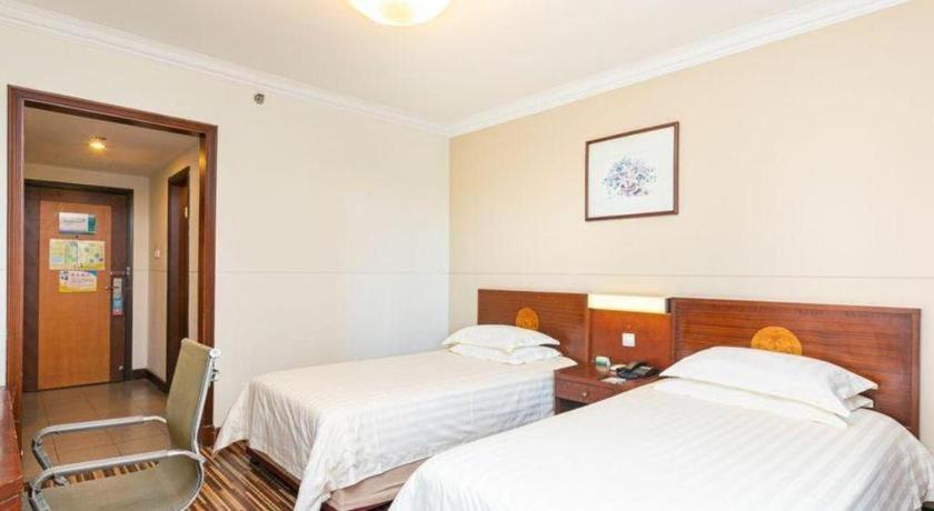 Jinjiang North Bund Yangpu Bridge Branch Hotel 2*