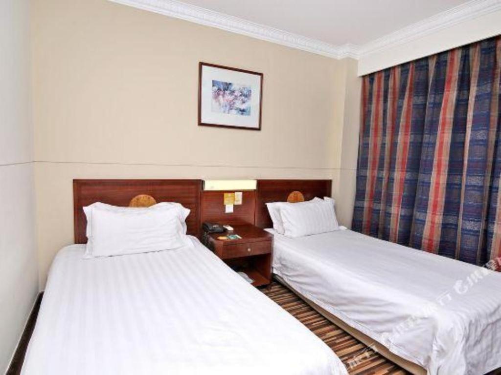 Jinjiang North Bund Yangpu Bridge Branch Hotel 2*